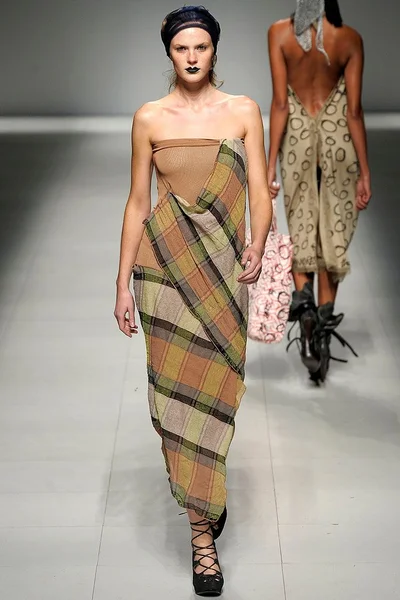 Look 22